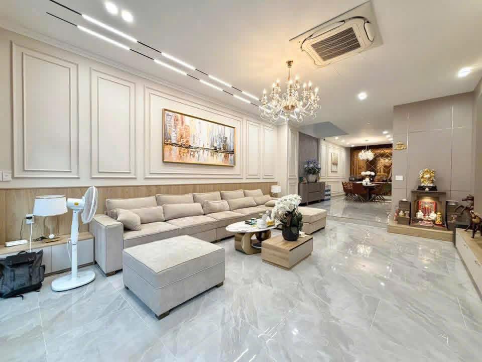 Mặt tiền ngay Cao Lỗ 7x18 chỉ 10 tỷ 7, Giảm mạnh giá tốt - 0931172218 16002029