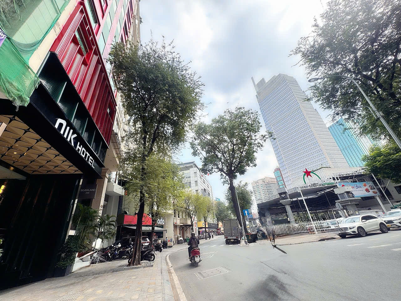 BÁN TÒA NHÀ 8 TẦNG CÓ HẦM- MẶT TIỀN ĐÔNG DU, QUẬN 1- KHU VIP HIẾM NHÀ BÁN- DT 77M2- KHAI THÁC DÒNG 16002044