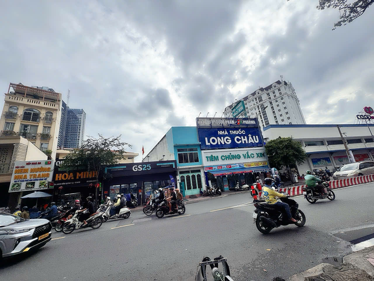 HIẾM NGANG LỚN 8M*38M - BÁN NHÀ C4 MẶT TIỀN KD Đ.CỐNG QUỲNH, NGUYỄN CƯ TRINH, QUẬN 1 - DÒNG TIỀN 16002055