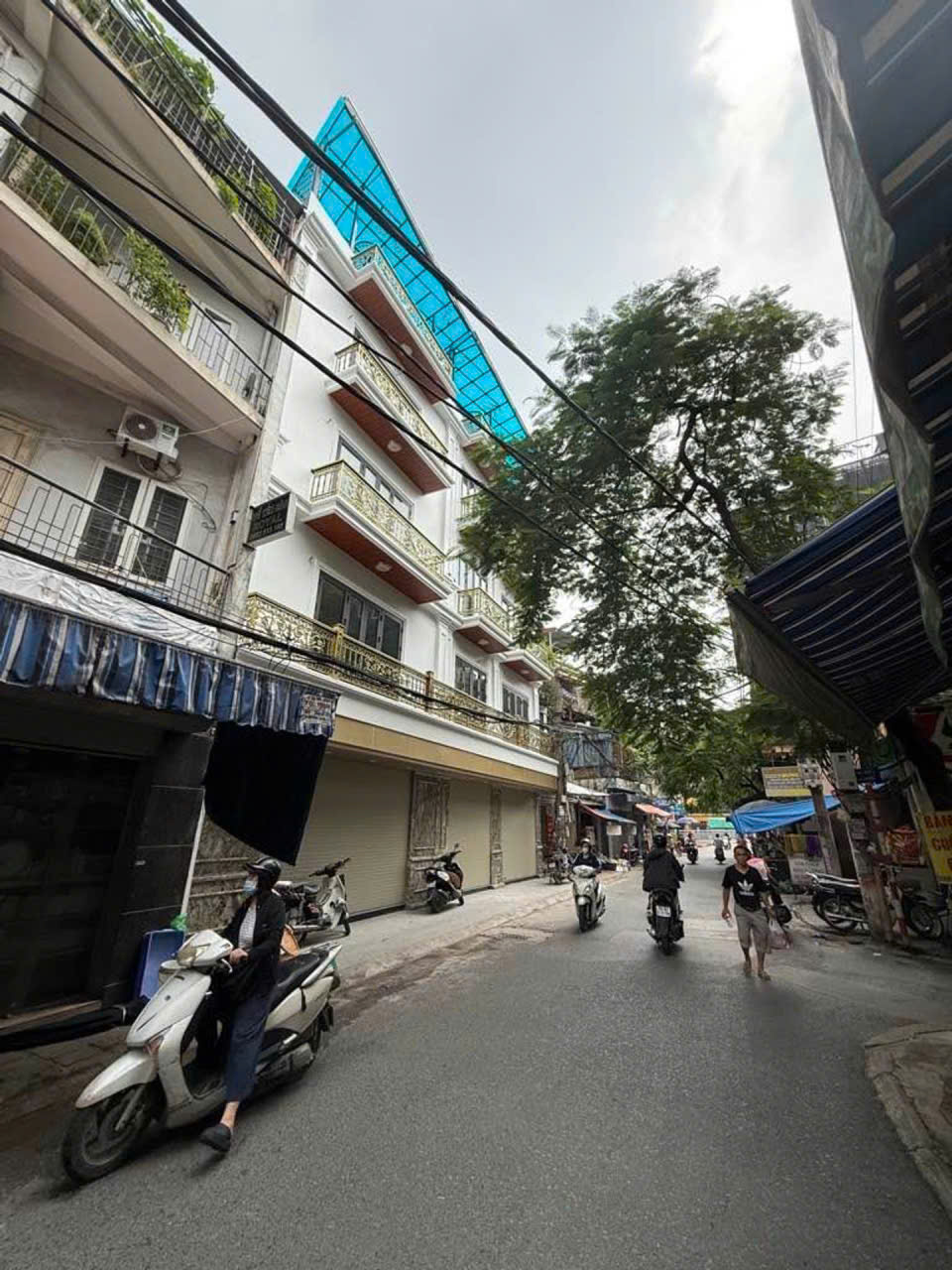 Bán Nhà Phố Hoàng Mai - Nhà Mới Thang Máy - Ô Tô Vào Nhà - Kinh Doanh Đỉnh - Gần Hồ Đền Lừ 16002061