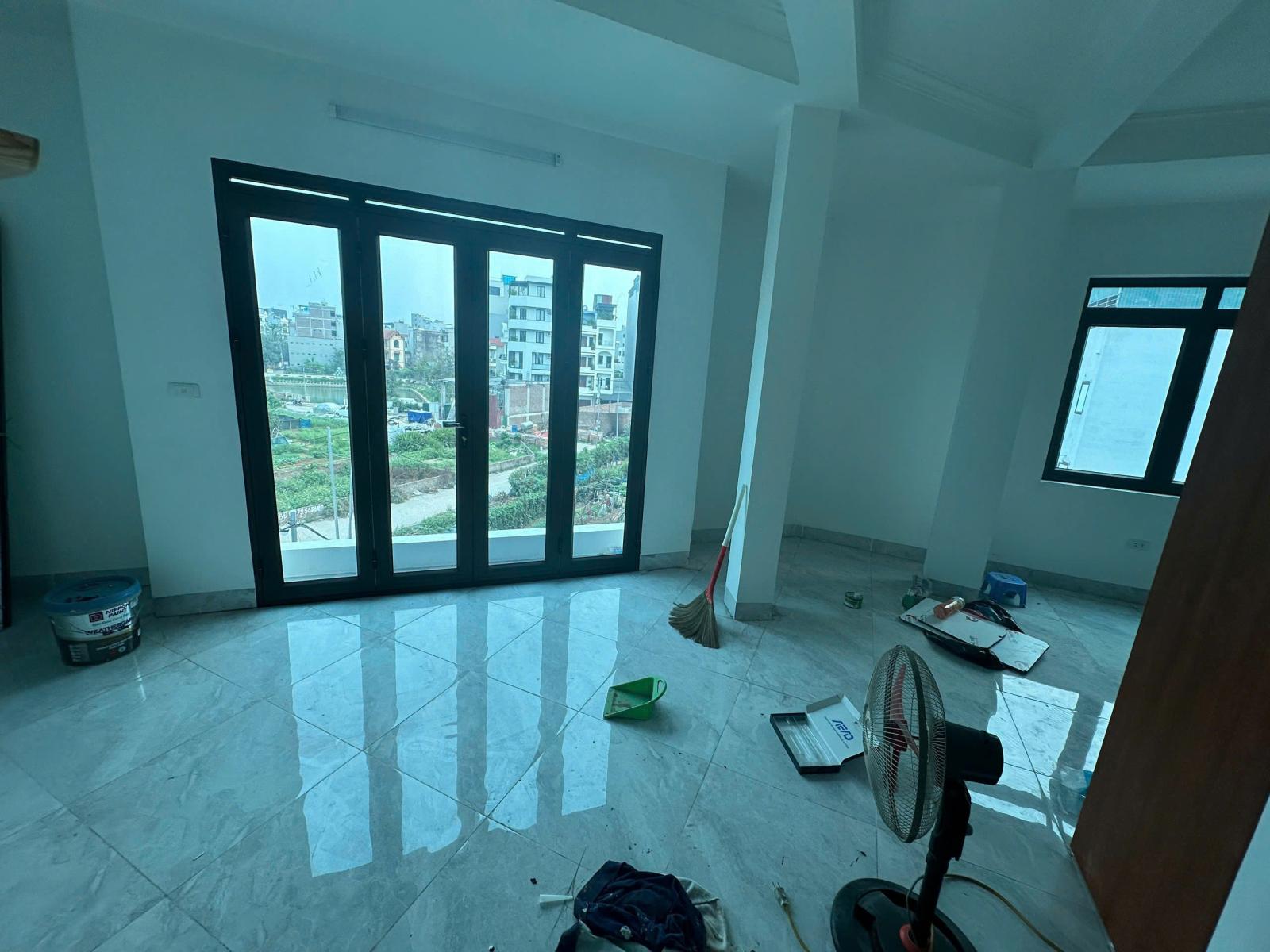 CHÍNH CHỦ CHO THUÊ TOÀ NHÀ MỚI XÂY , VỊ TRÍ ĐẮC ĐỊA NGAY KĐT HINODE, LAI XÁ, HOÀI ĐỨC 16002122