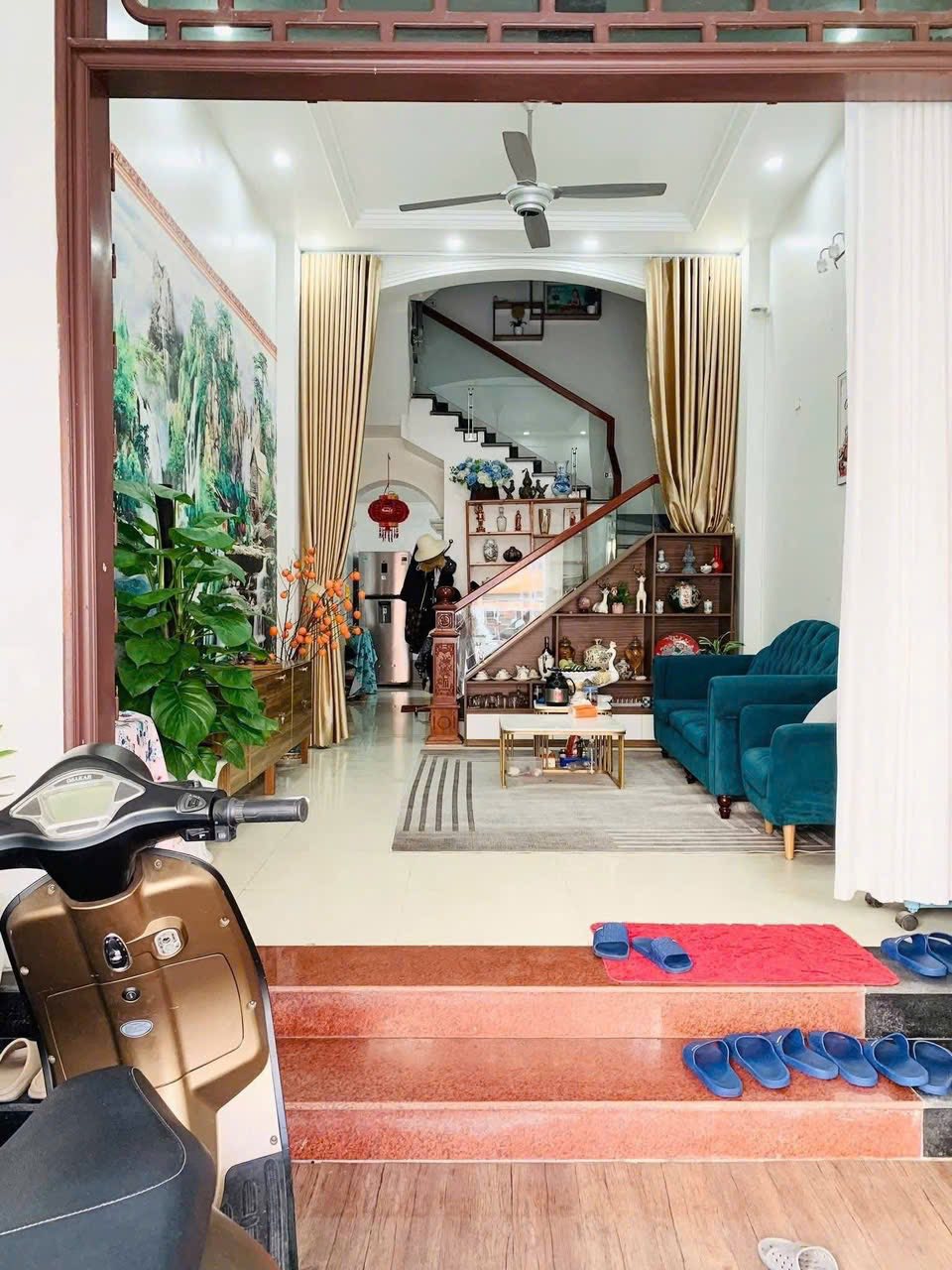 Bán căn nhà mặt phố Vũ Hựu, ph Thanh Bình, TP Hải Dương, 59.4m2, mt 4.02m, 2 tầng, 2 ngủ, 3.9x tỷ 16002132