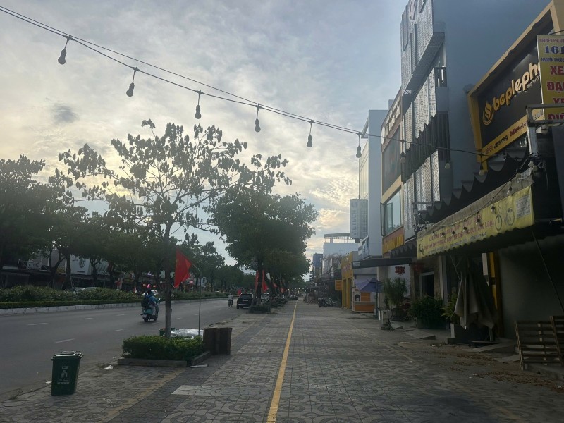 Bán lô đôi mặt tiền Nguyễn Phước Lan Hoà Xuân, 200m2 ngang 10m, giá 38 tỷ 16002139