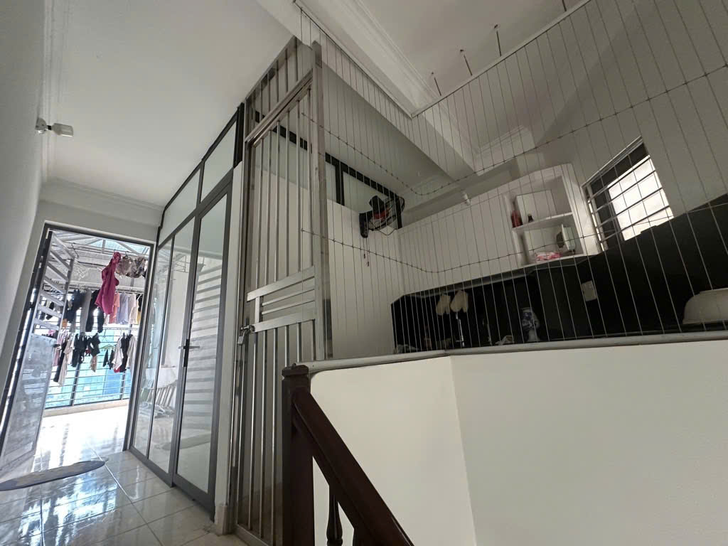 HIẾM HAI BÀ TRƯNG, LÔ GÓC, Ô TÔ TRÁNH, MỚI KOONG 30M 5T CHỈ 6 TỶ 0965549363 16002258