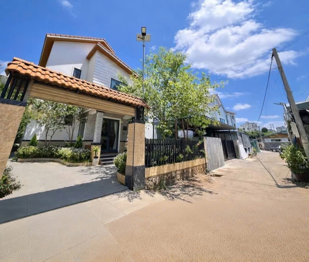 Cho thuê Villa Sân Vườn Vạn Thành, Phường 5, Đà Lạt 18 triệu/tháng 16002274