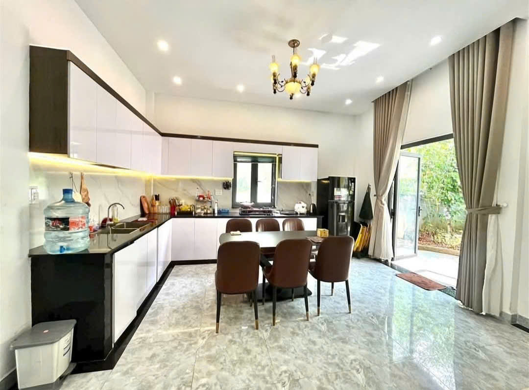 Cho thuê Villa Sân Vườn Vạn Thành, Phường 5, Đà Lạt 18 triệu/tháng 16002274
