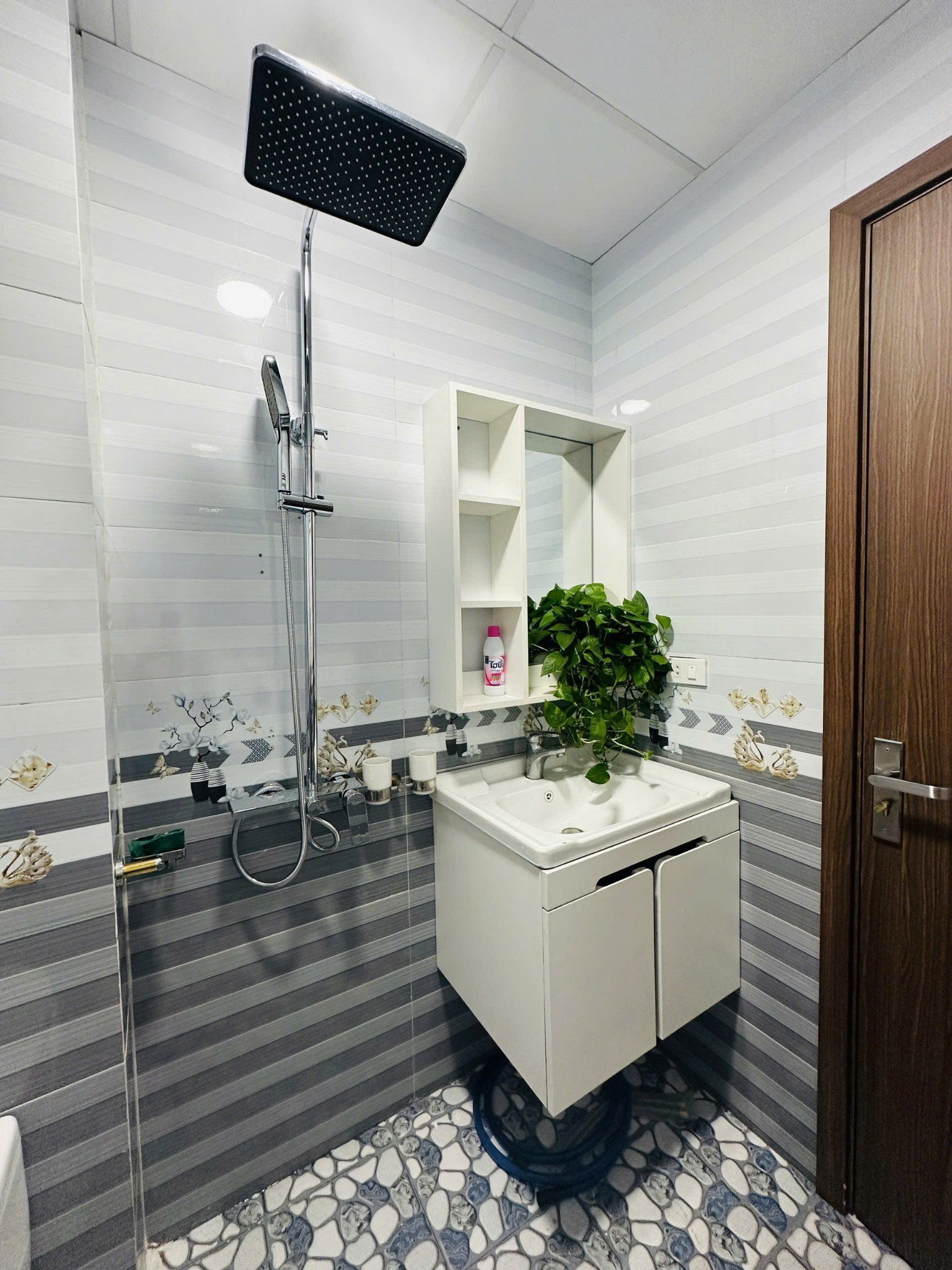NHÀ ĐẸP, NGÕ 343, AN DƯƠNG VƯƠNG, TÂY HỒ-Ô TÔ-KD:65M X6T,MT 5M, GIÁ 15,5 TỶ 16002290