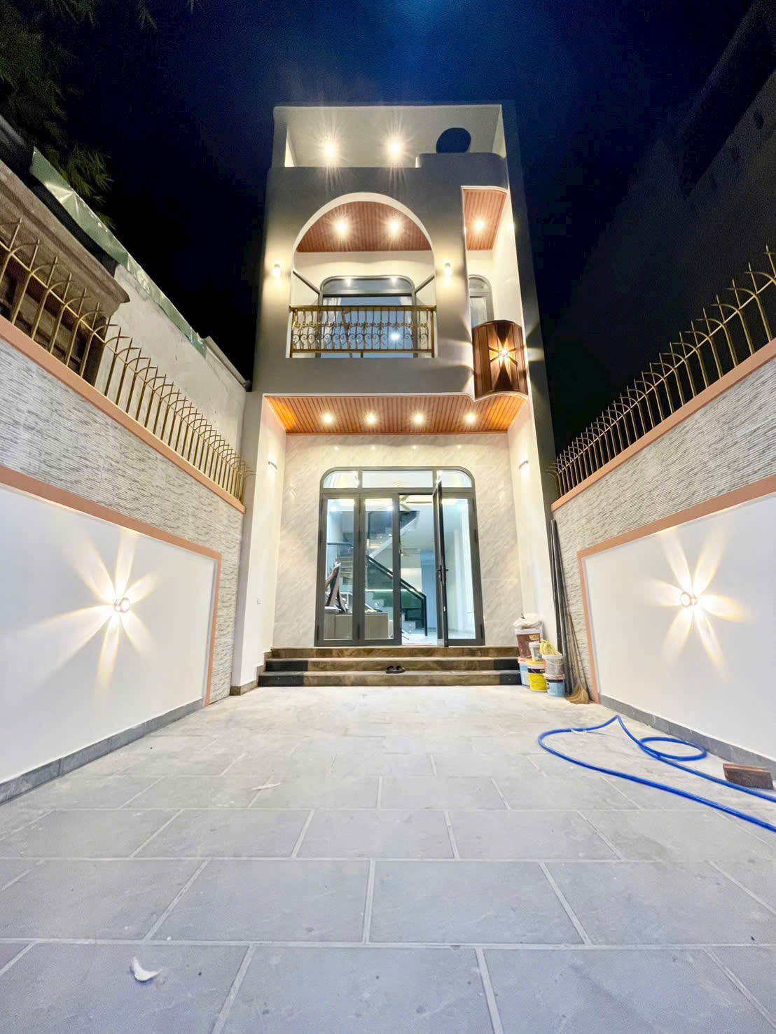 🎉🎉 BÁN NHÀ 1 TRỆT 1 LẦU 86m2 Sổ riêng thổ cư đường ô tô chỉ 4,390 tỉ 16002299