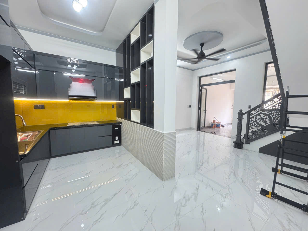 📣📣 Bán nhà 1 trệt 1 lầu 80m2 SHR thổ cư đường ô tô chỉ 3,750 tỉ 16002314