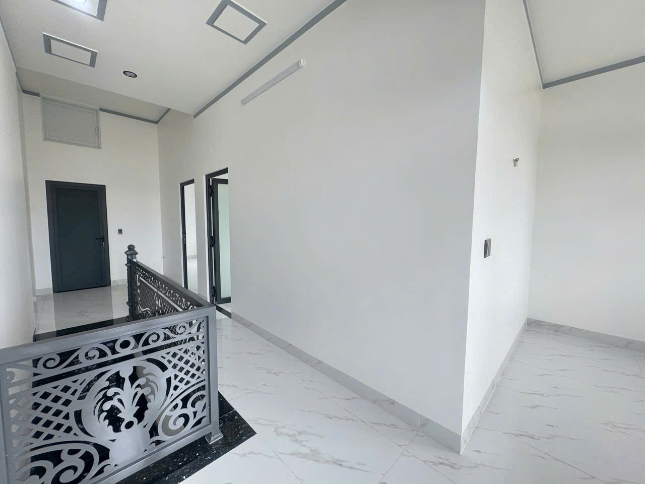 📣📣 Bán nhà 1 trệt 1 lầu 80m2 SHR thổ cư đường ô tô chỉ 3,750 tỉ 16002314