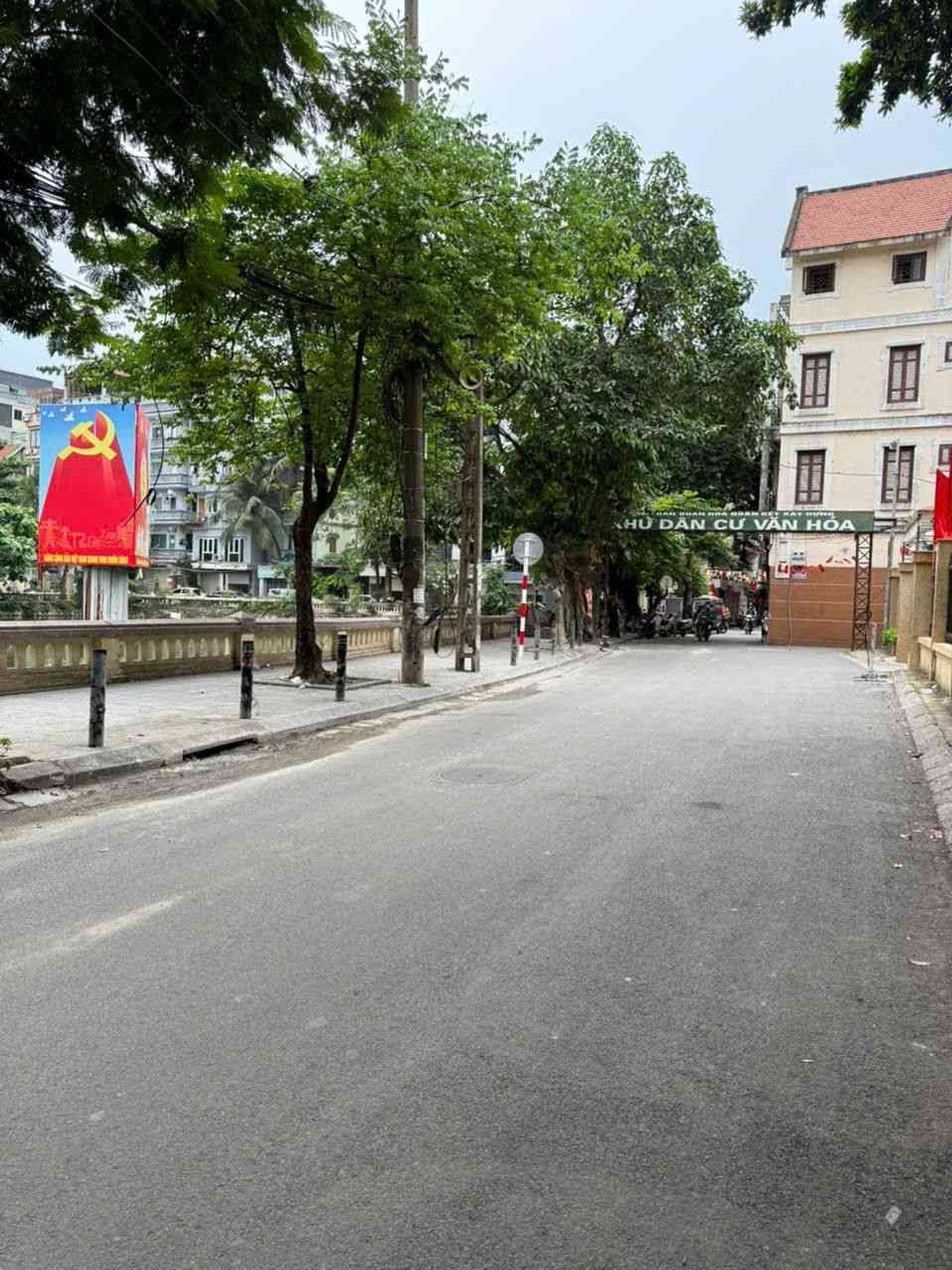 Bán nhà riêng phố Cầu Giấy, 40m2, giá 8.8 tỷ 16002318