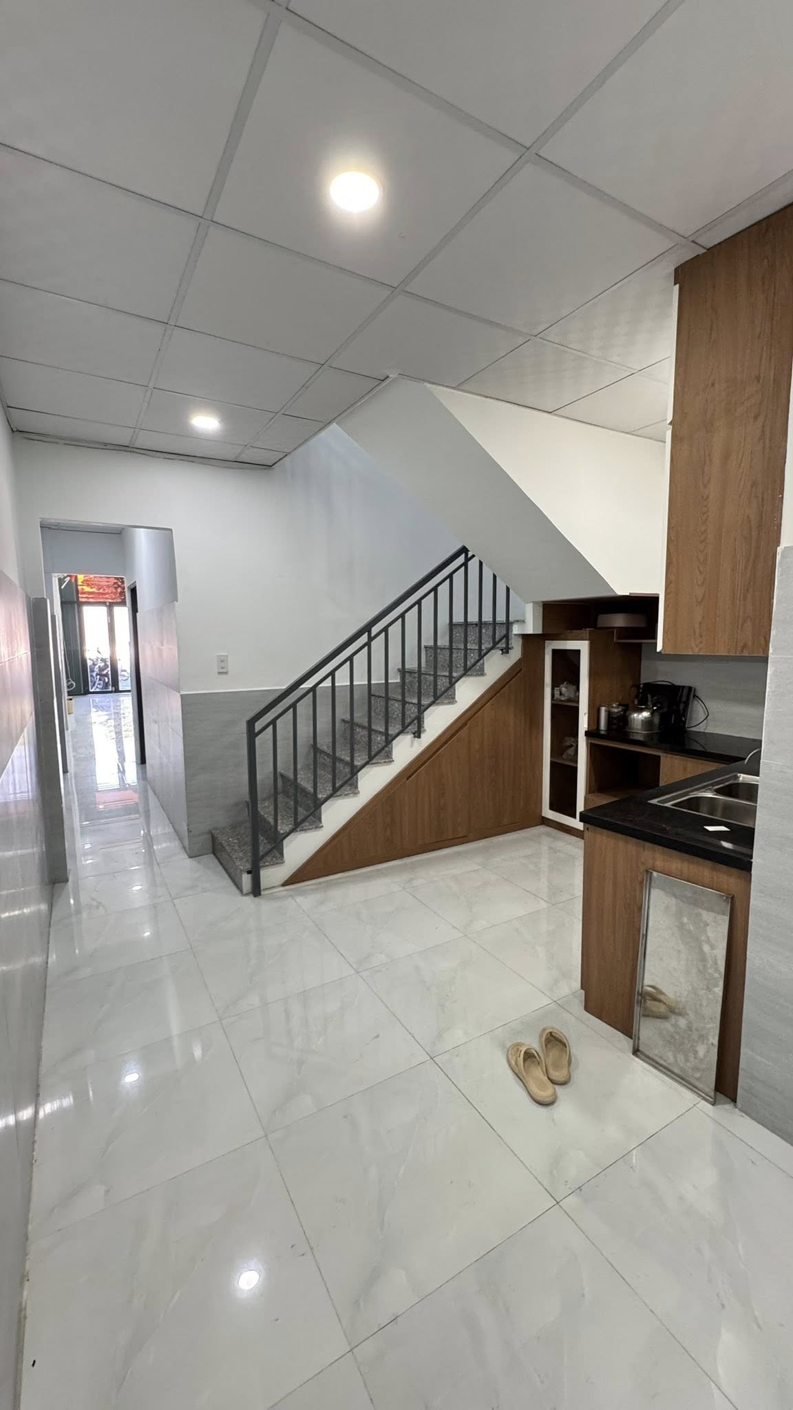 BÁN NHÀ 2 TẦNG KINH DOANH MẶT TIỀN ĐƯỜNG NGUYỄN TẤT THÀNH 16002326
