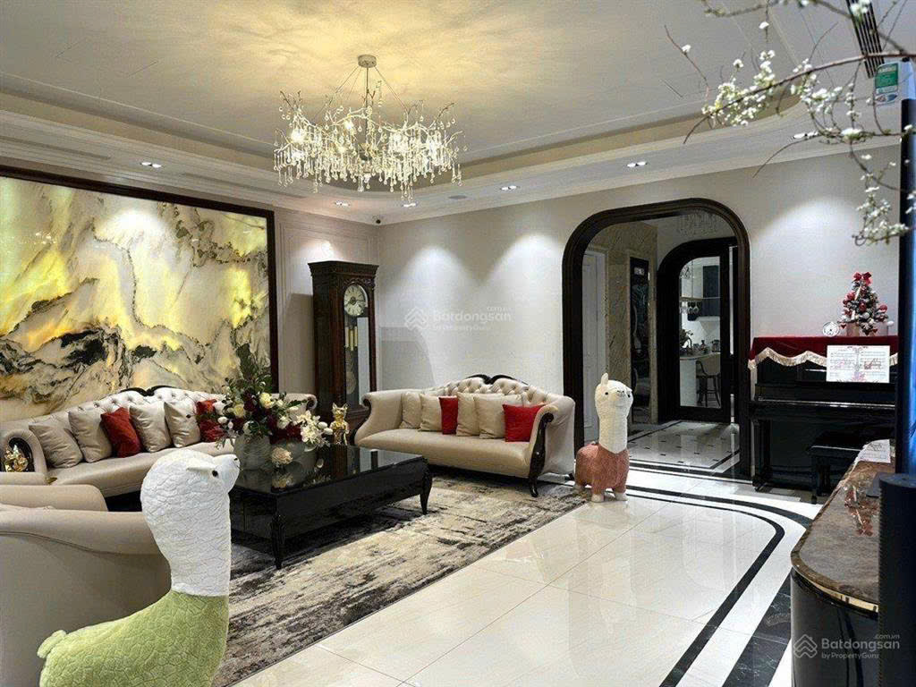 Bán BT Vinhome Greenbay, Hà nội.   DT 185m x 4 tầng, MT 9. Giá 148 tỷ.LH: 0964769634 16002386