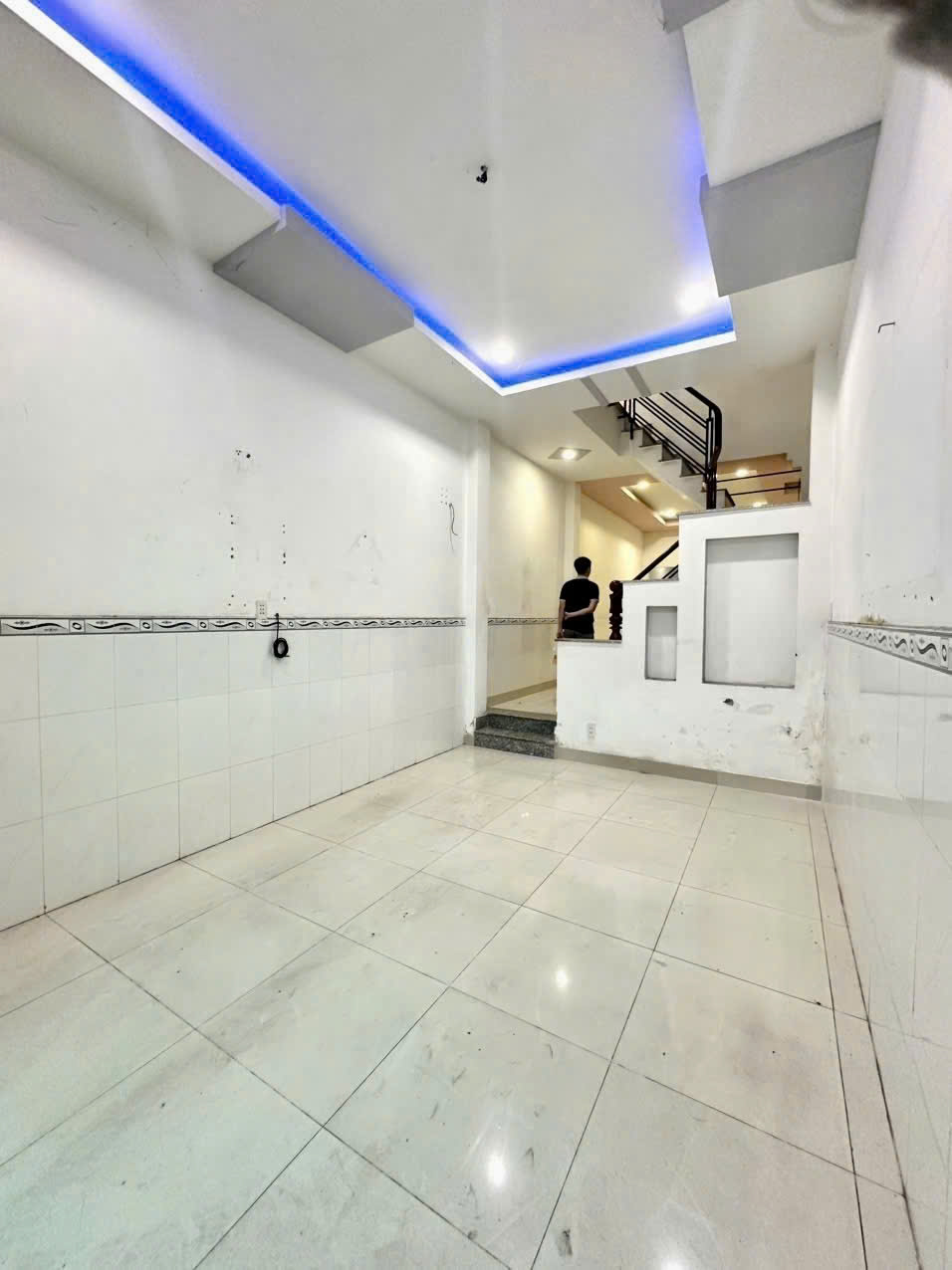 BÁN CHDV 10 PHÒNG, GÒ VẤP- CHỈ 7.2 TỶ - HẺM XE HƠI -  87M2  16002459