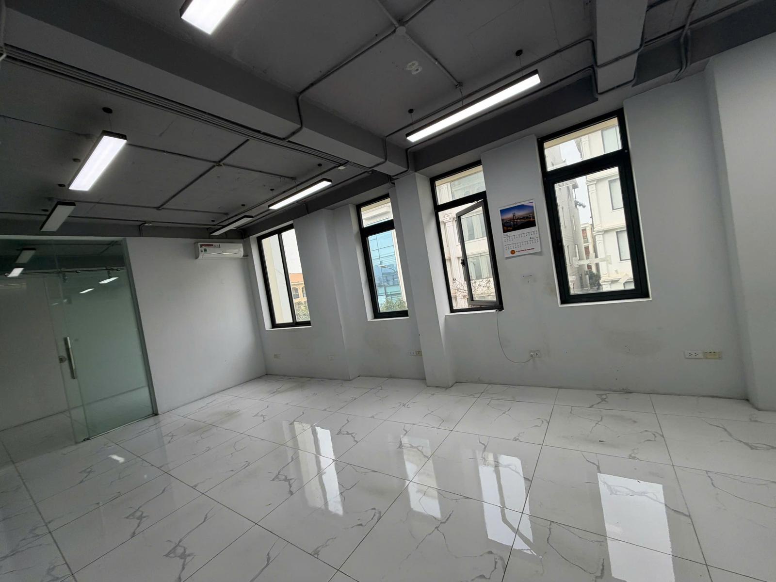 Cho thuê văn phòng 100m2 Tại 214 Nguyễn Xiển – Hạ Đình – Thanh Xuân 16002525
