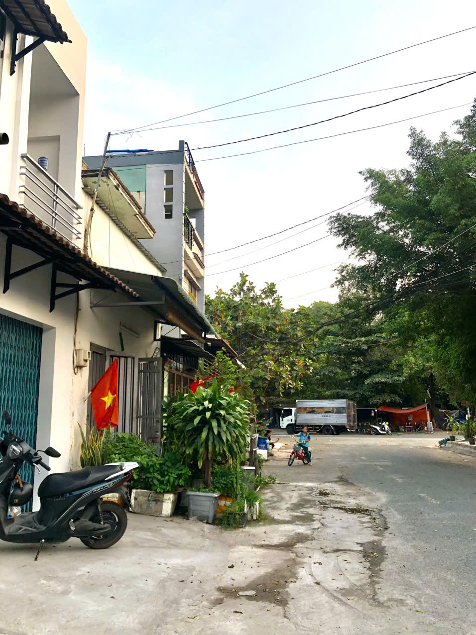 BÁN NHÀ MẶT TIỀN KHU DÂN CƯ HOÀNG HẢI – 2 MẶT TIỀN TRƯỚC SAU, VỊ TRÍ ĐẸP, KHAI THÁC DÒNG TIỀN TỐT 16002538