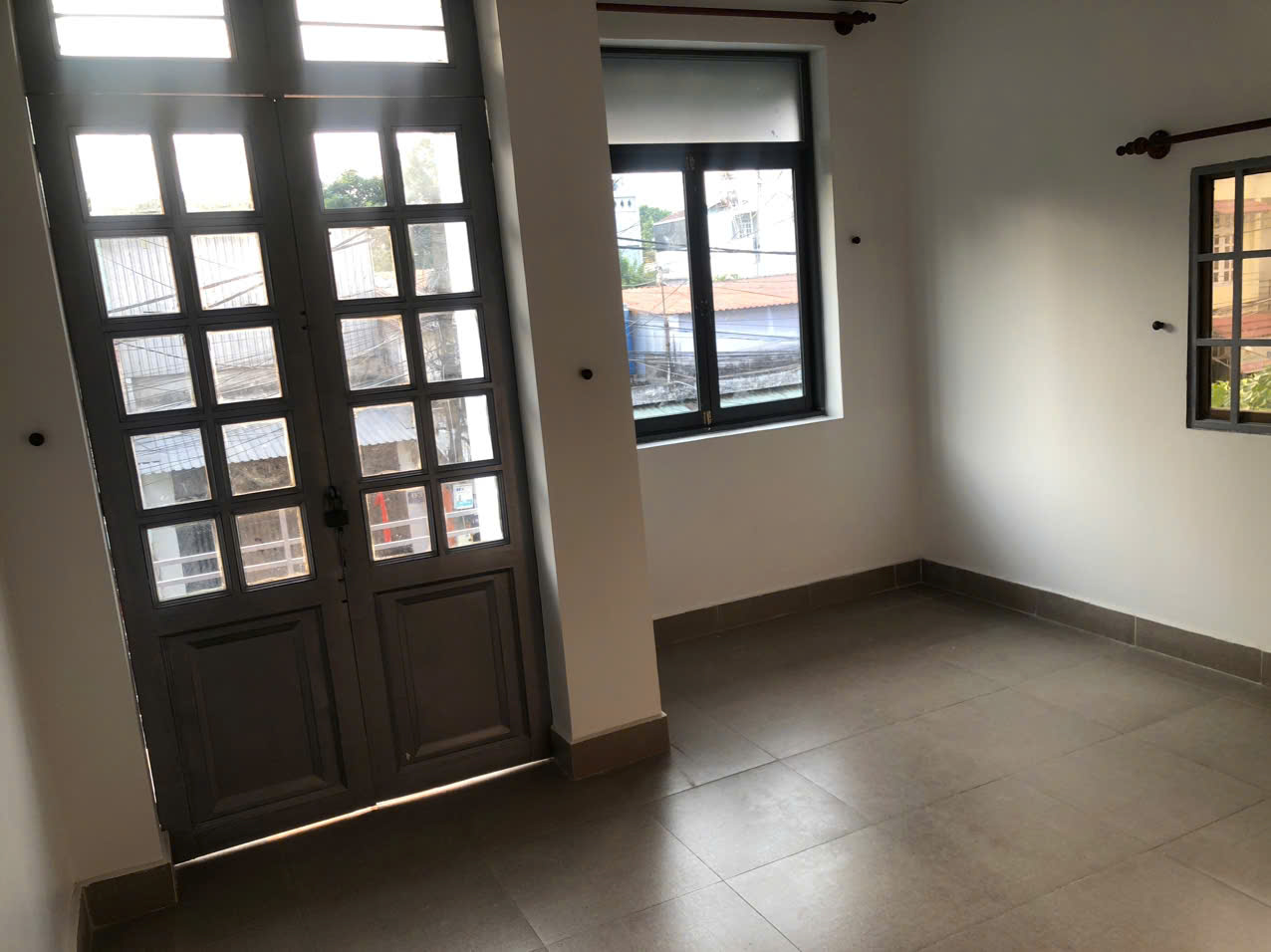 BÁN NHÀ MẶT TIỀN KHU DÂN CƯ HOÀNG HẢI – 2 MẶT TIỀN TRƯỚC SAU, VỊ TRÍ ĐẸP, KHAI THÁC DÒNG TIỀN TỐT 16002538