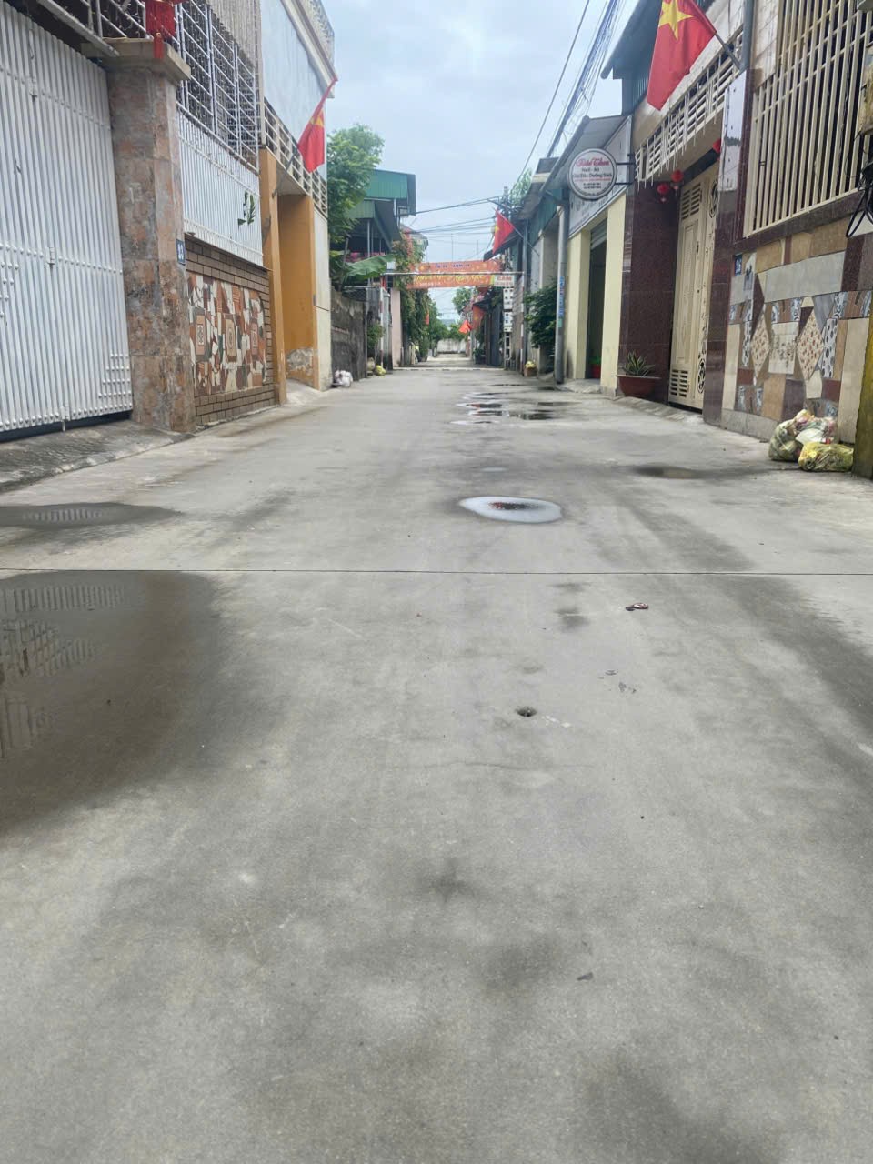 NHÀ ĐẸP – GIÁ TỐT – CHÍNH CHỦ CẦN BÁN ĐẤT TẶNG NHÀ 2 TẦNG Xóm 14, Nghi Kim, TP. Vinh, Nghệ An 16002576