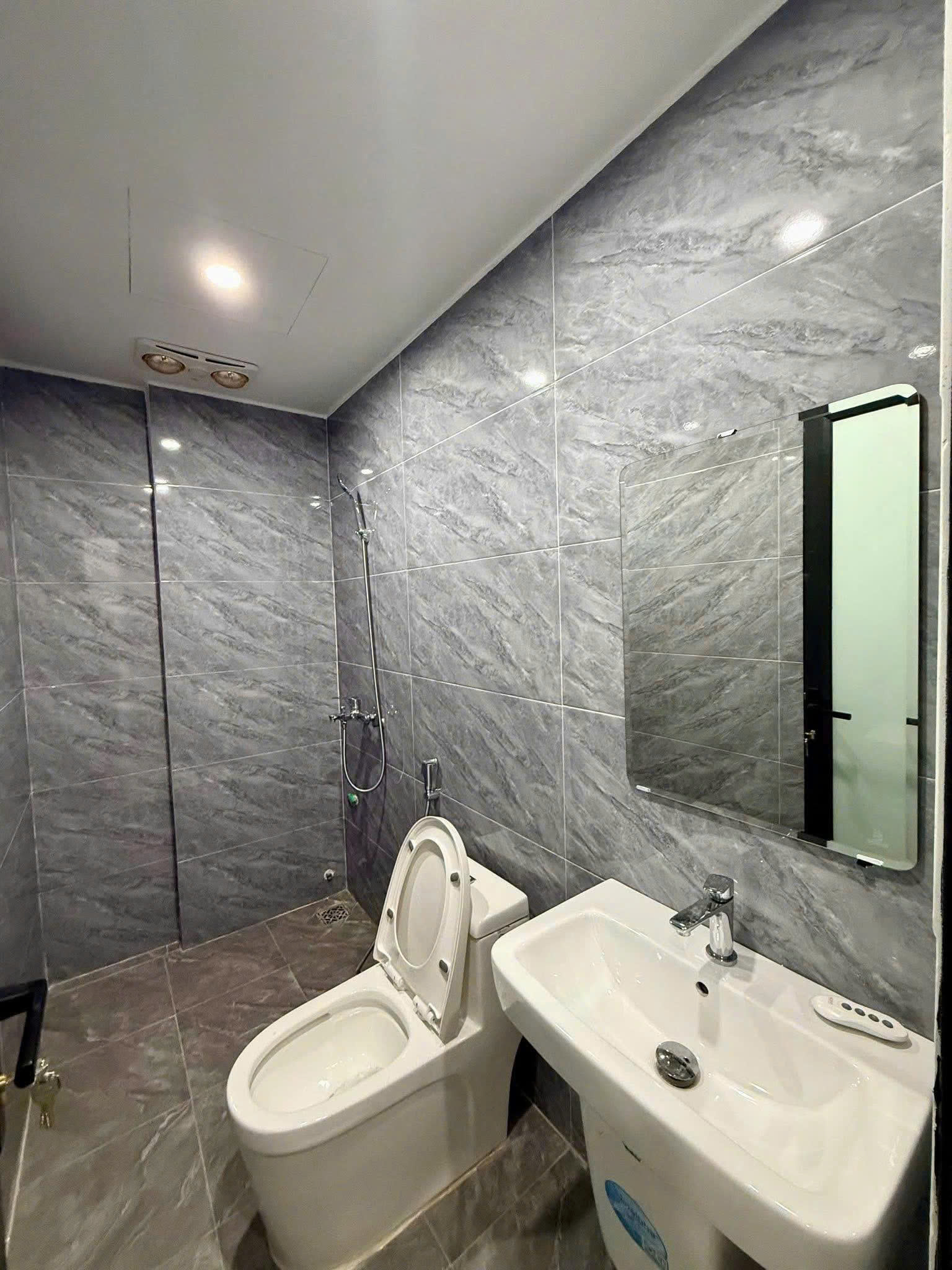 Bán nhà 46m2 5 tầng thang máy TĐC Xi Măng, Hồng Bàng, Hải Phòng 16002577