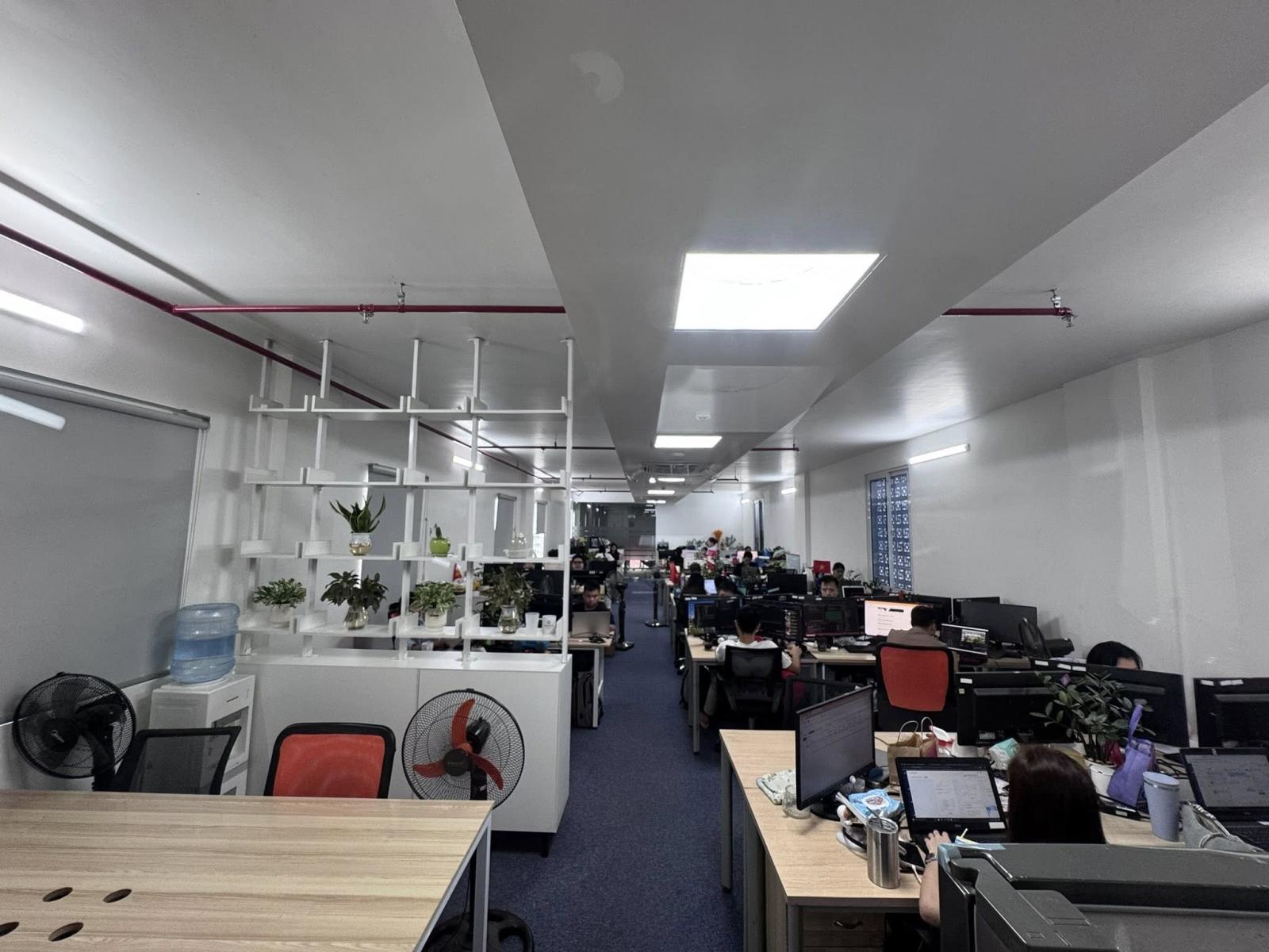 Bán tòa văn phòng phố Tân Mai, 180m2, 8 tầng thang máy, mặt tiền 6.5m, 69.8 tỉ, thuê 200tr/tháng 16002646