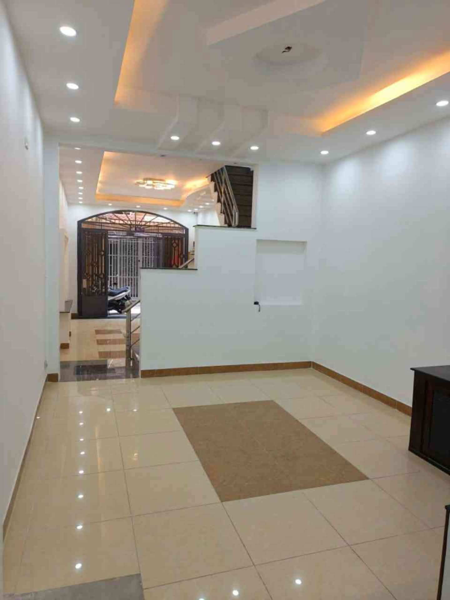 NHÀ CÒN ĐẸP VỊ TRÍ TRUNG TÂM QUẬN 8 - SỔ HỒNG VUÔNG ĐẸP NỢ HẬU NHẸ.  16002664