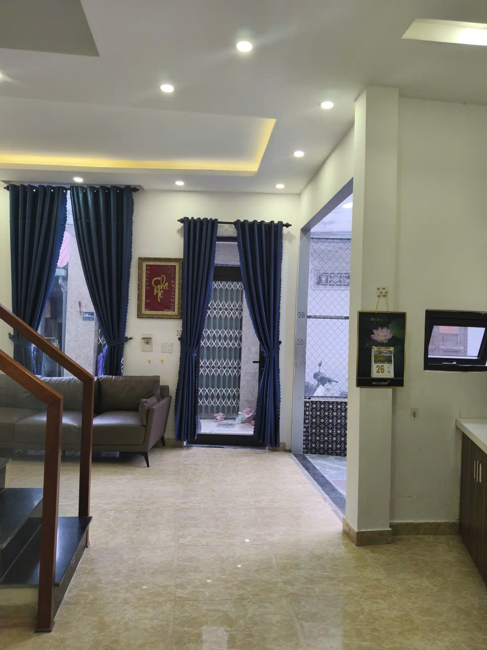 ♪  Sập Hầm, Góc K Hoàng Diệu, 50m2, 3 tầng thoáng, 3PN WC trong, sân thượng sau - trước, 3.x tỷ 16002679