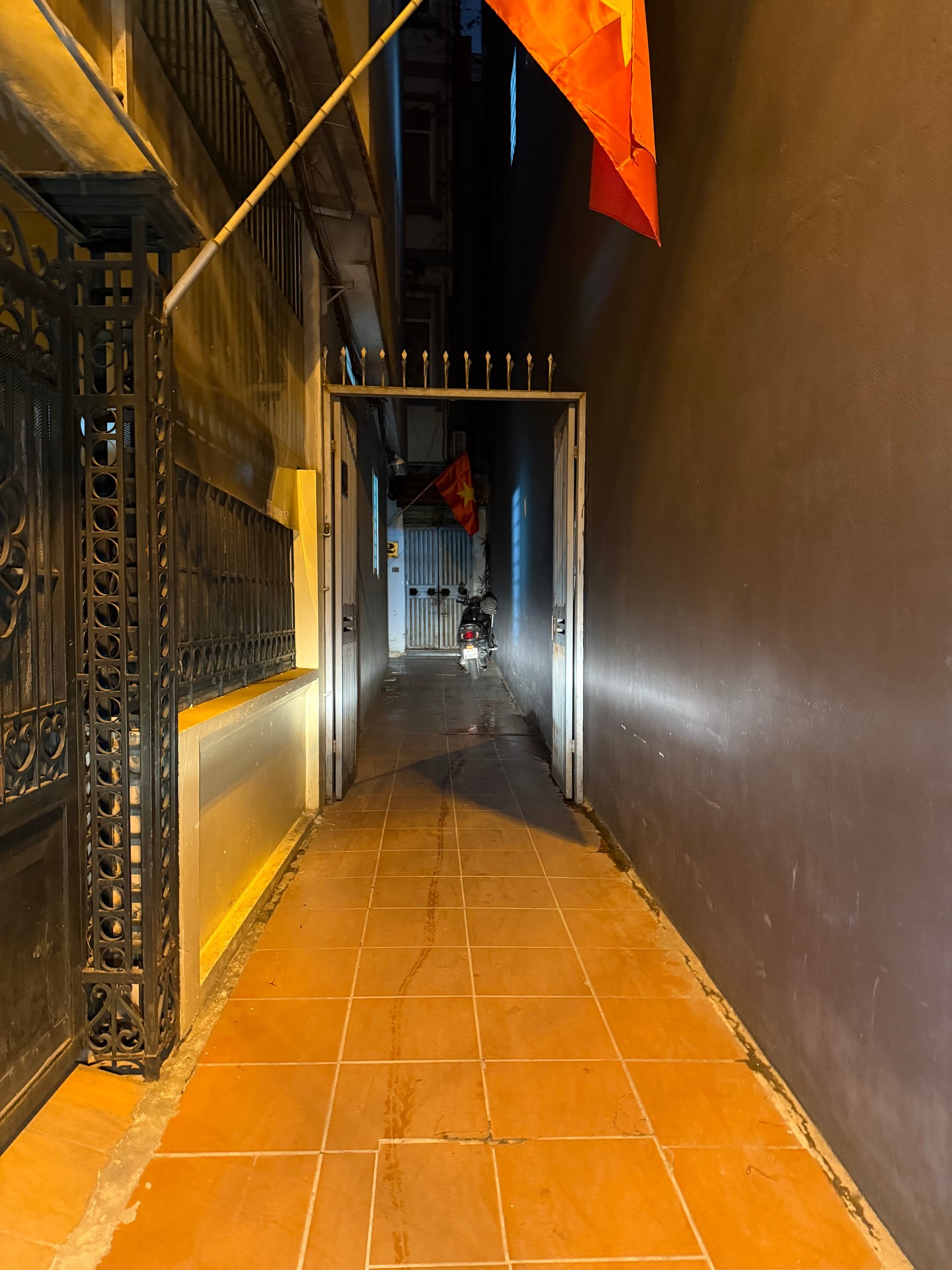 Bán nhà đẹp Phố Nguyễn Khang, nhà mới xây 5 tầng, 32m2, 9.7 tỷ 16002693