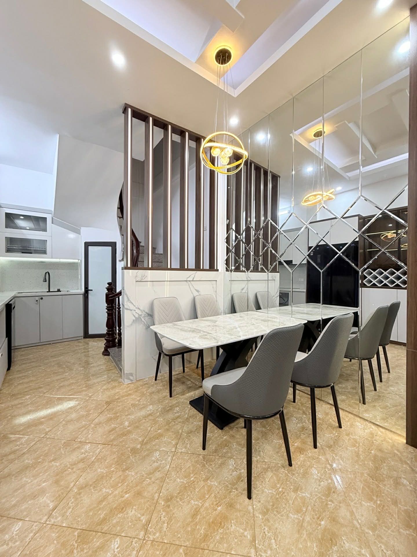 Bán nhà phố Cầu Giấy, nhà đẹp ở luôn, 32m2, 9.8 tỷ 16002698