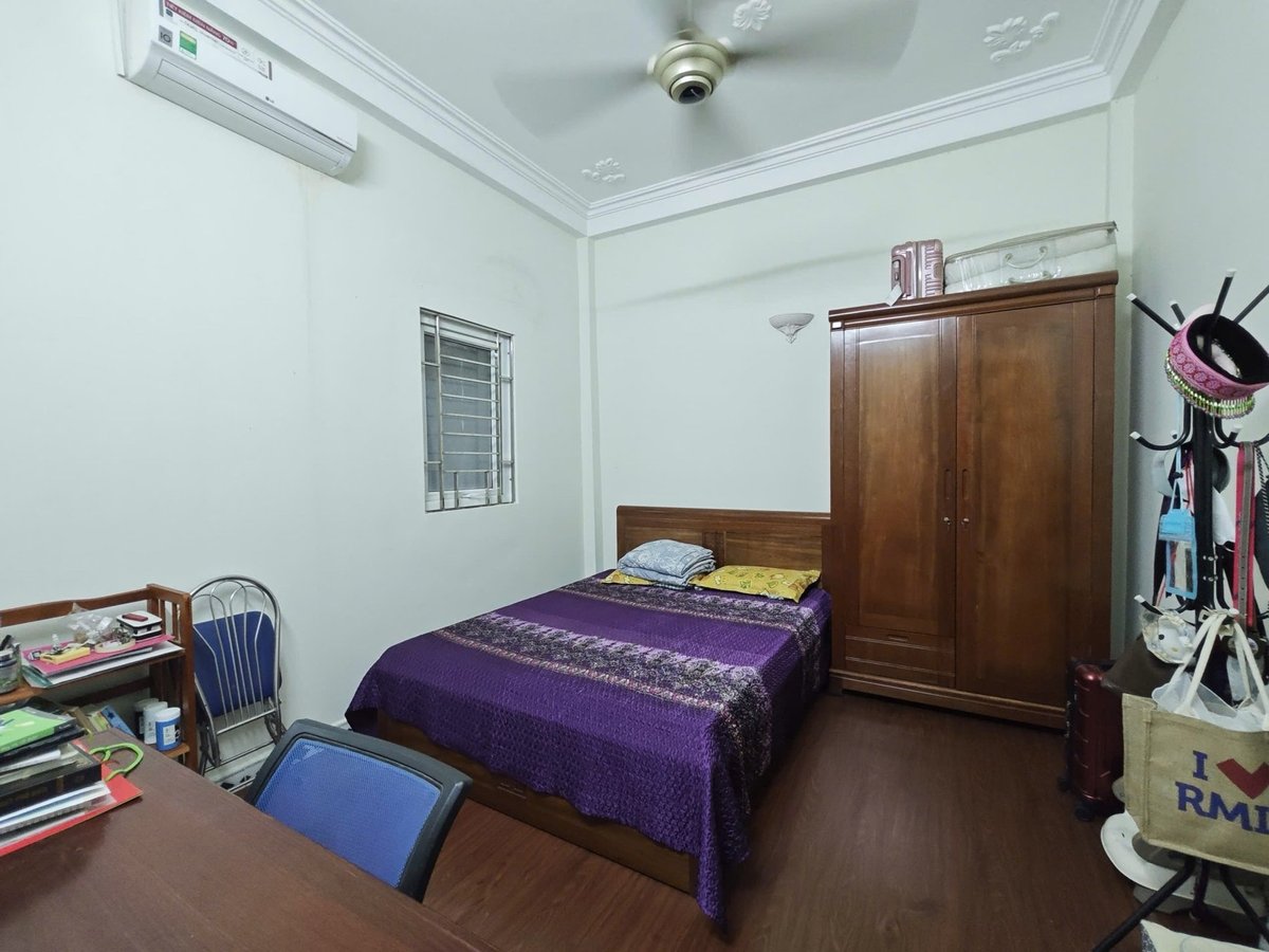 Bán Nhà Đường Láng. Đống Đa. DT 42m2. MT 6m. 4 Tầng. Giá 9.7 Tỷ. 16002701