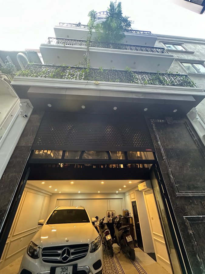Bán Nhà Nguyễn Huy Quang. Đống Đa. 7 Tầng Thang Máy. Ô Tô. DT 40m2. MT 7m. Giá 27.3 Tỷ.  16002705