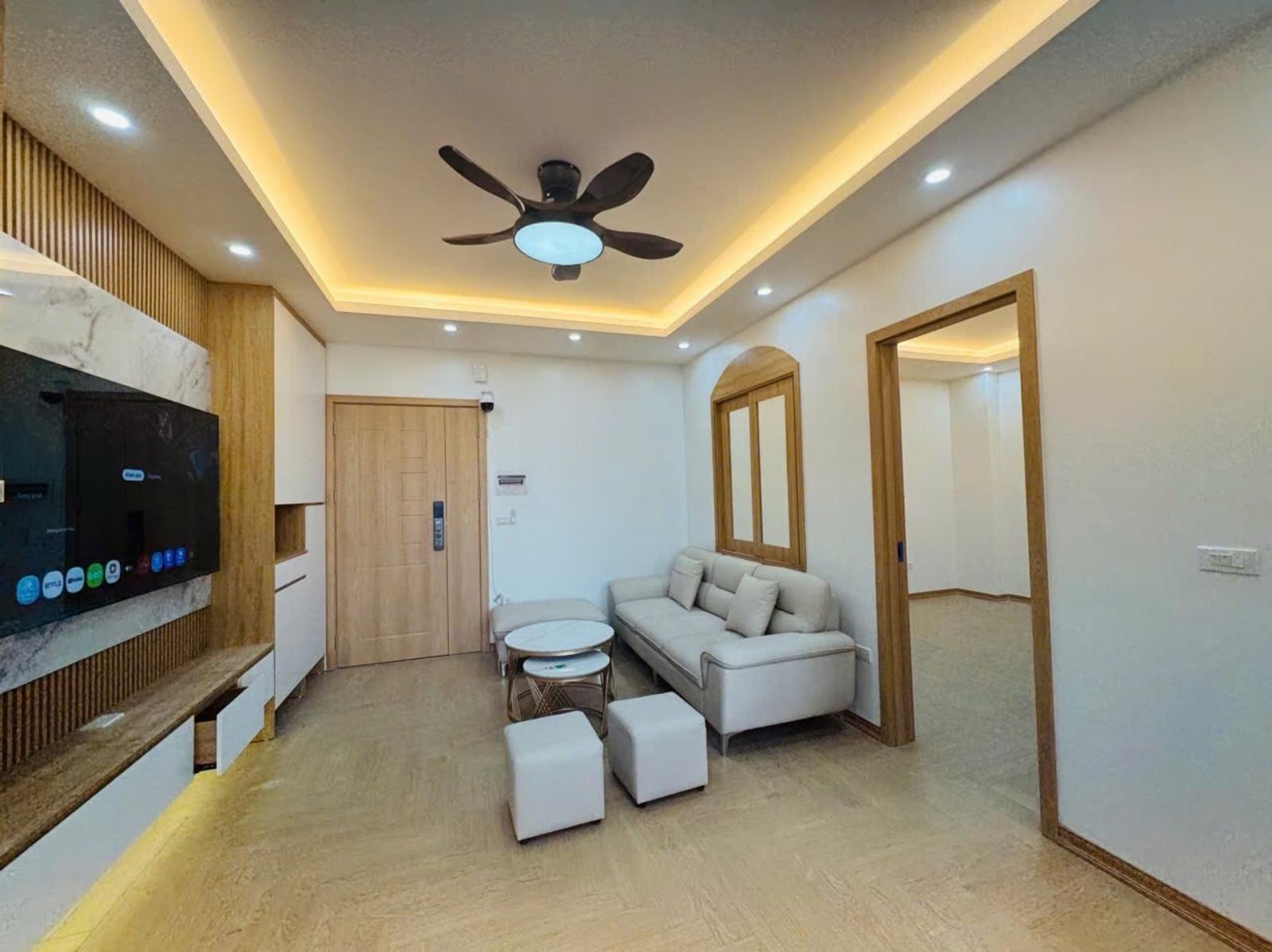 Bán căn Chung Cư Trần Quý Kiên, 63m2, 6.8 tỷ 16002748