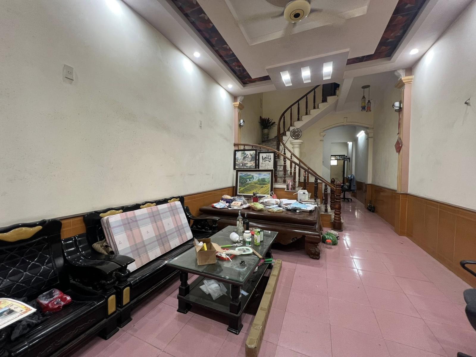 Bán căn nhà 3 tầng mặt phố gần viện Đông Y, ph Hải Tân, TP HD, 103.2m2, mt 4.5m, 3 ngủ, chỉ 4.3x tỷ 16002867