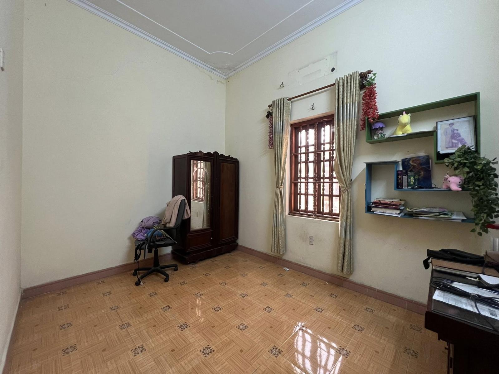 Bán căn nhà 3 tầng mặt phố gần viện Đông Y, ph Hải Tân, TP HD, 103.2m2, mt 4.5m, 3 ngủ, chỉ 4.3x tỷ 16002867