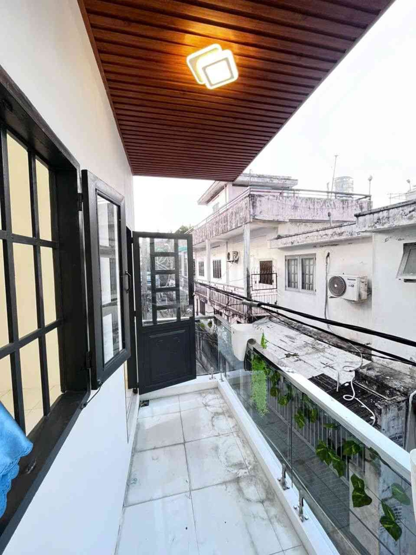 Bán nhà hai mặt tiền hẻm xe hơi tại Bùi Minh Trực  16002872