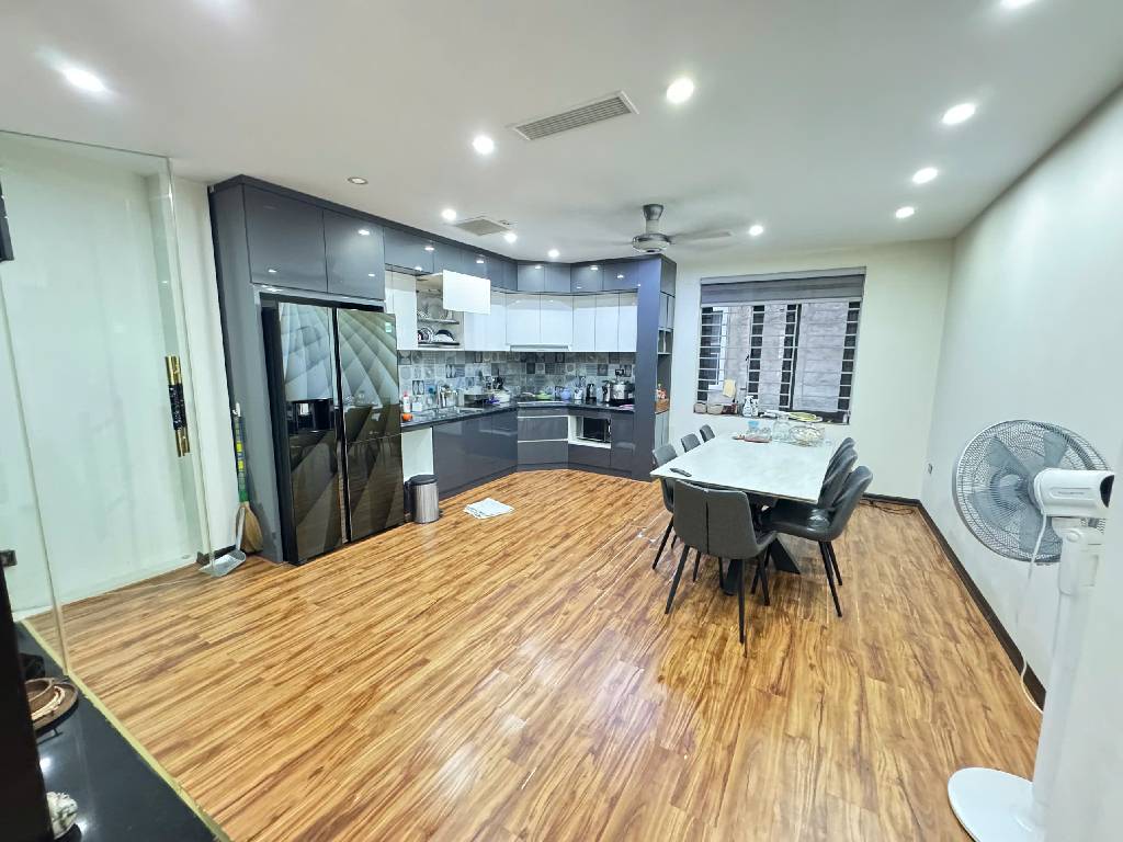 Bán nhà đẹp Nguyễn Văn Cừ- Sát phố- View Chương Dương-Gara- thang máy 85m 6 tầng nhinh 19 tỷ(TL) 16002955