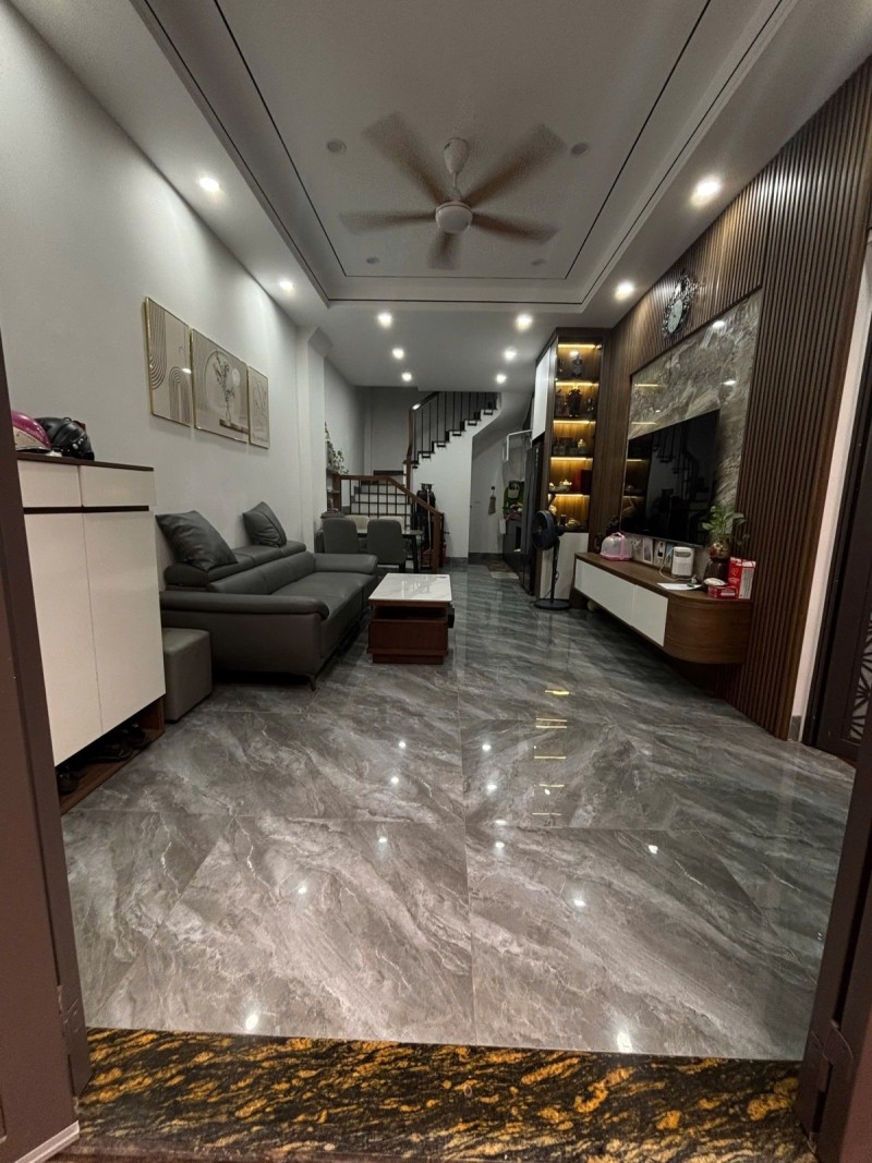 Bán nhà Thạch Bàn,Long Biên 5 tầng,37m,mt5.1 gần phố nhỉnh 6 tỷ 16002957