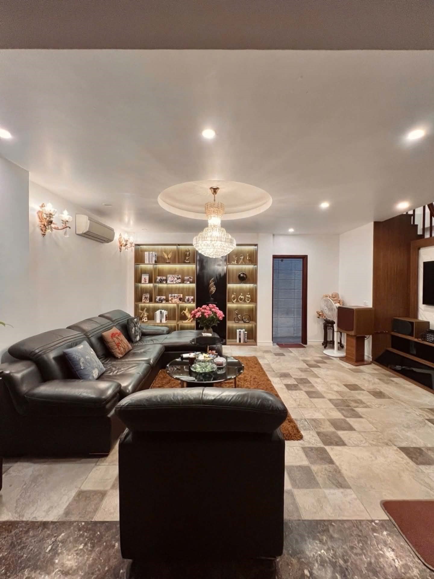 NHÀ GẦN PHỐ XÃ ĐÀN_10M RA Ô TÔ_GẦN PHỐ_46m2 x 6T MT RỘNG_NHÀ ĐẸP NỘI THẤT TIỀN TỶ, hơn 13 tỷ
 16003058