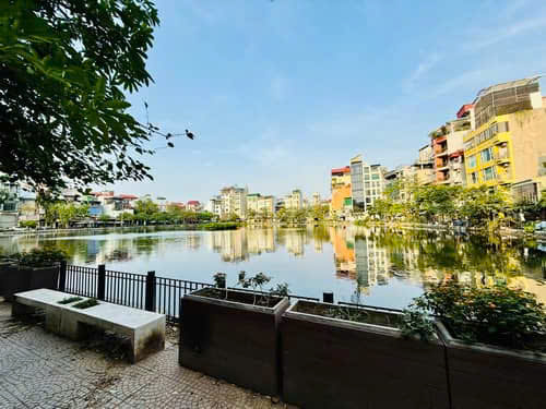 HOT!!! Nhà view Hồ Đầm Tròn Ba Đình 94M  mặt ngõ rộng như phố giá 39.5 tỷ 0336212066 16003077