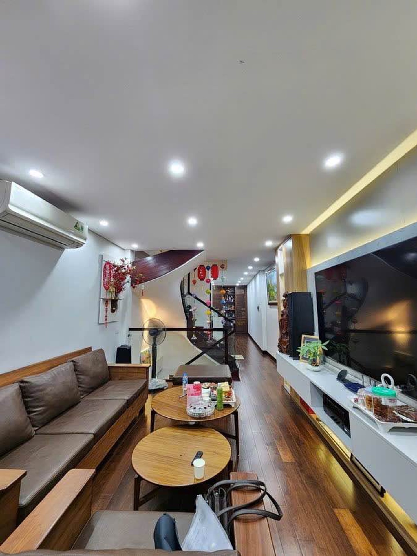 [HIẾM] Khu phân lô Trung tâm Ba Đình, 62m, 6 tầng thang máy, nội thất hiện đại, sổ CC 16003117