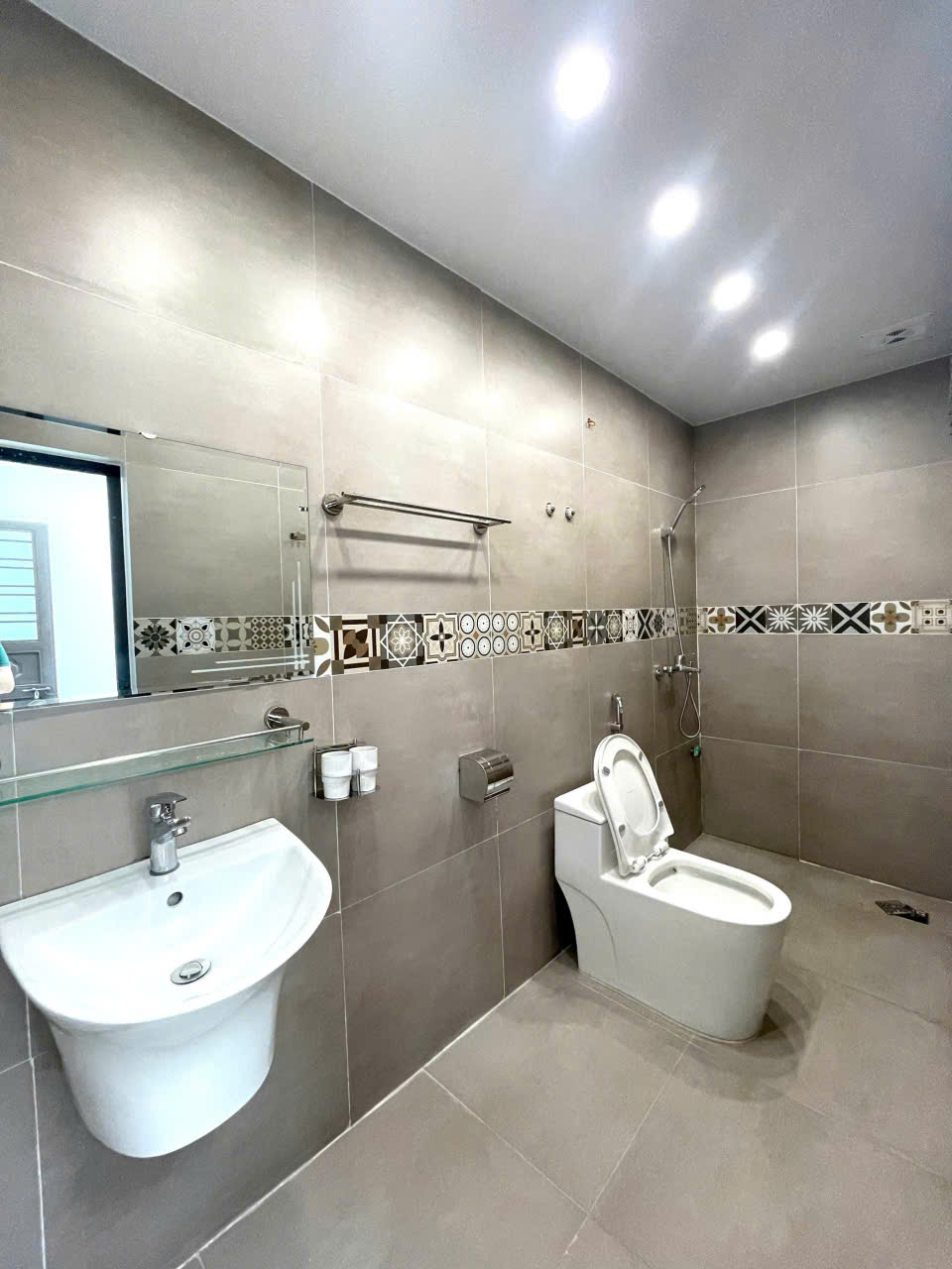nhà độc lập ngõ 52 miếu 2 xã - lê chân # 4,89 tỷ 16003118