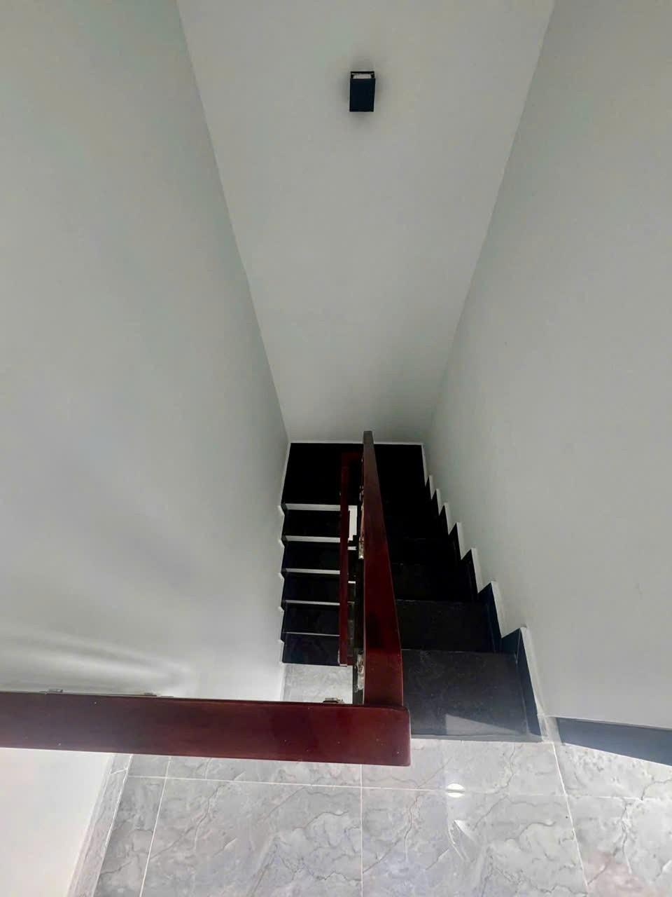 BÁN NHÀ GIÁ RẺ - HẺM 88 NGUYỄN VĂN QUỲ, PHƯỜNG PHÚ THUẬN, Quận 7 (cũ) , TPHCM 16003131