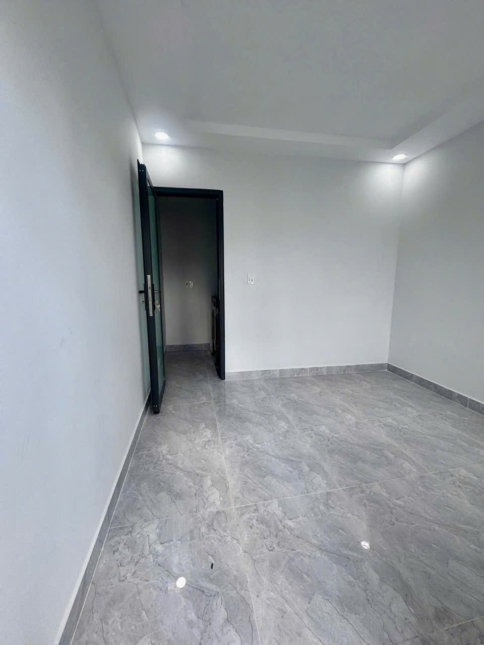 BÁN NHÀ GIÁ RẺ - HẺM 88 NGUYỄN VĂN QUỲ, PHƯỜNG PHÚ THUẬN, Quận 7 (cũ) , TPHCM 16003131