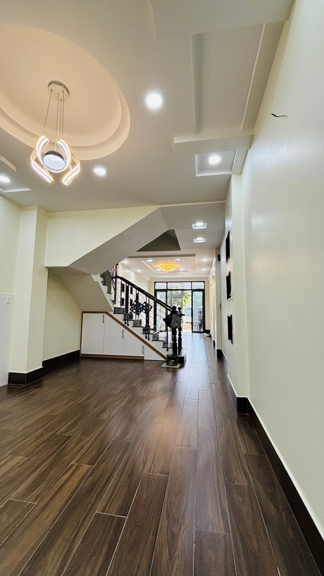 Nhà đẹp ở ngay Khu Dân Cư Phú Lợi 5x24 có thang máy - 0931172218 16003140