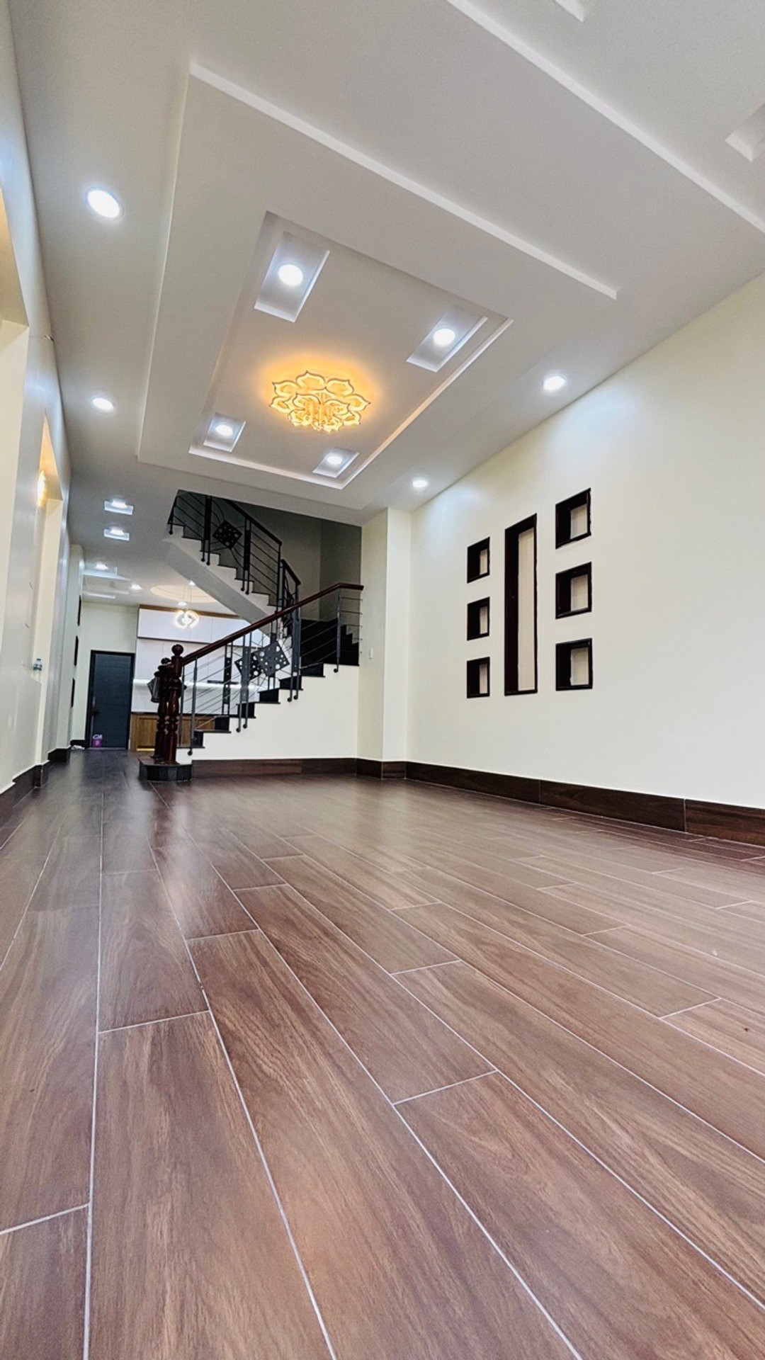 Nhà đẹp ở ngay Khu Dân Cư Phú Lợi 5x24 có thang máy - 0931172218 16003140