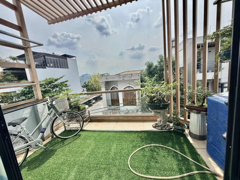 Bán nhà mặt phố 3 tầng, đường số 38, Hiệp Bình Chánh, Thủ Đức, TP HCM. DT - 70m2. Giá  8.4 tỷ 16003172