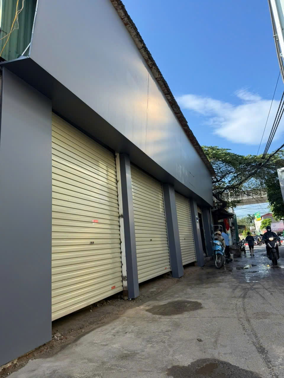 Cho thuê nhà 1 tầng, 220m²,thông sàn, ngõ 195 Cầu Diễn, MT 13.5m,hợp kinh doanh đa ngành 16003178