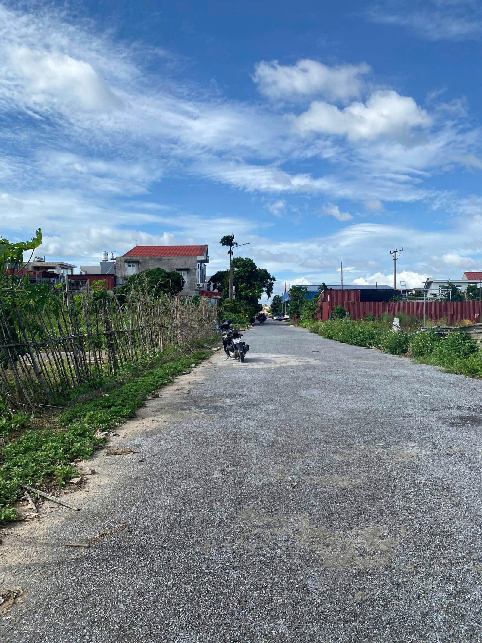 Bán lô đất giá cực tốt tại khu đấu giá Tam Kiệt, trung tâm xã Hữu Bằng (nay là xã Kiến 16003180