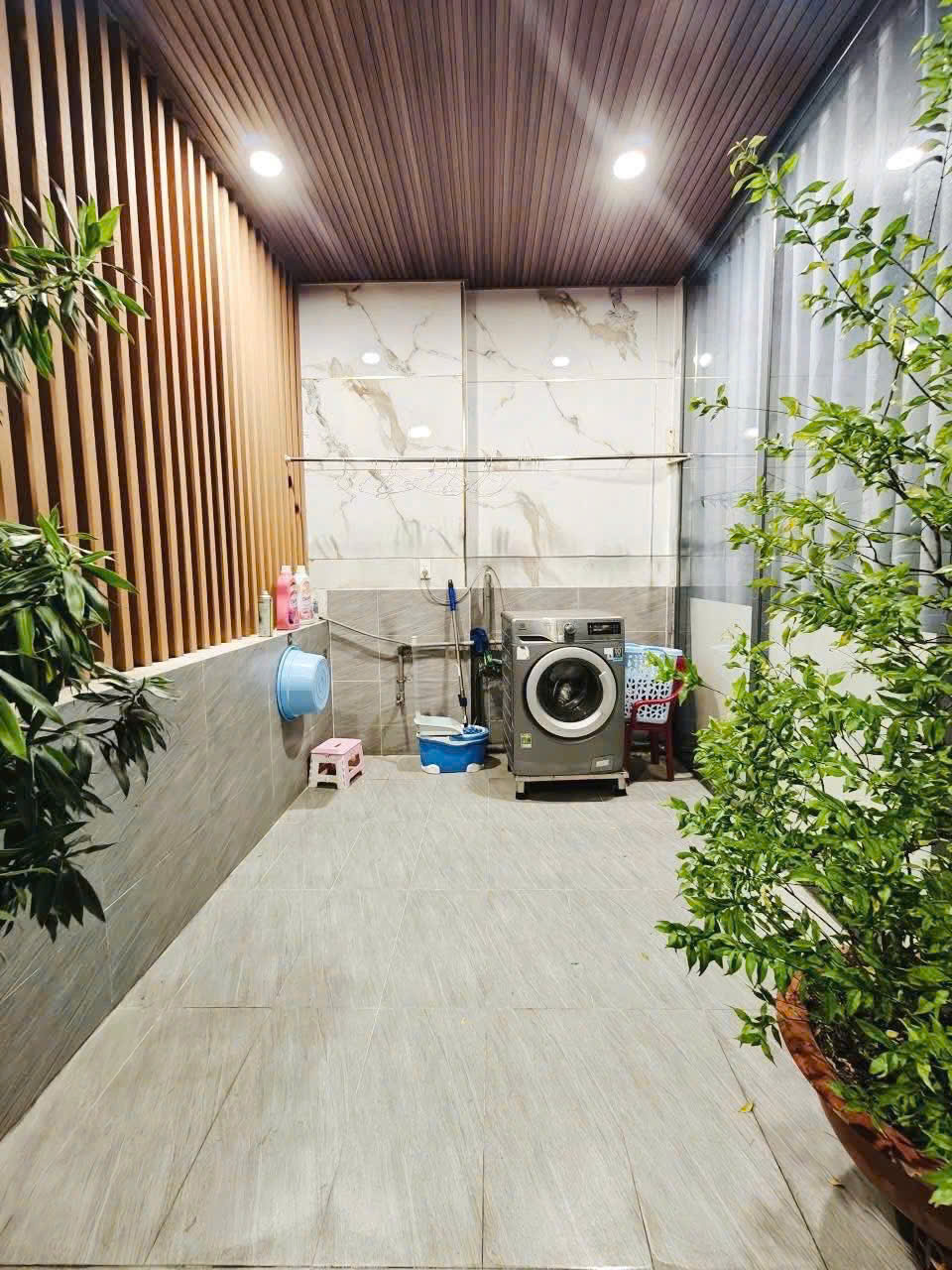 Bán nhà Hẻm 8m Tân Kỳ Tân Quý - giao Bình Long, 5x20m, 3 Tầng mới - 4 PN, chỉ 9,6 Tỷ. 16003205