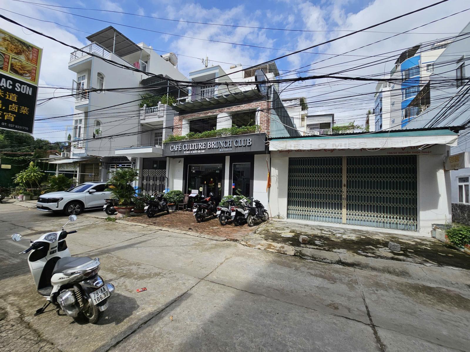 Bán Nhà Đất mặt tiền Phố Tây Trần Quang Khải nối dài * Cách biển Trần Phú chỉ 300m.

Diện tích: 16003470