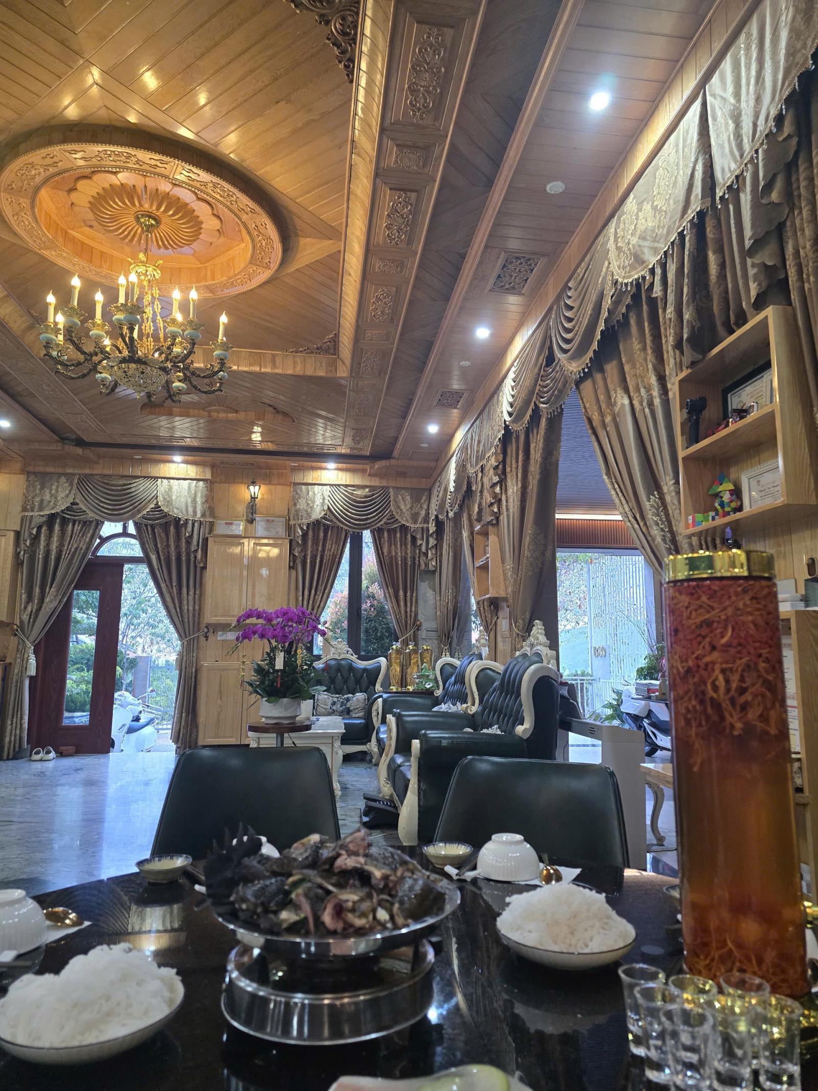 Cho thuê Villa 4 phòng Viện Nghiên Cứu Hạt Nhân, Hùng Vương, Đà Lạt 50 triệu/tháng 16003505